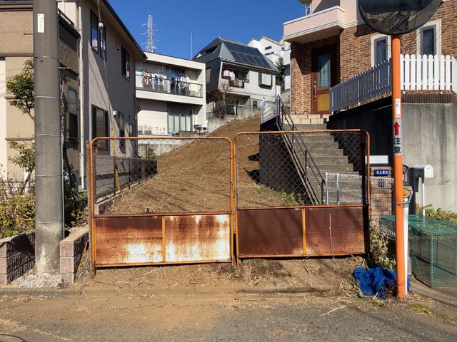 神奈川県川崎市麻生区白鳥の草刈り作業後の様子です。